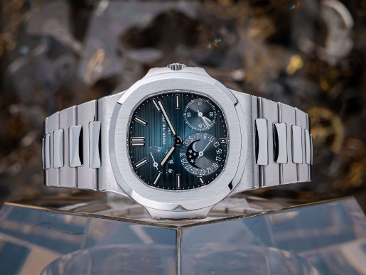 Patek Philippe – Zarafetin ve Yatırımın Adı